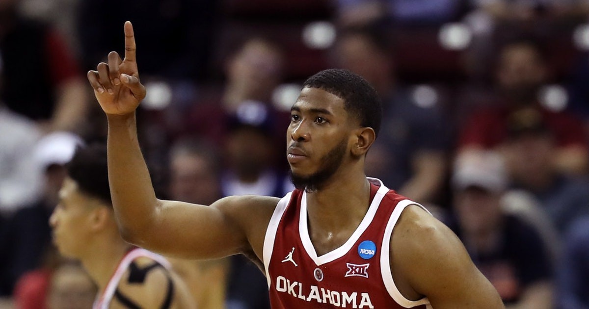 Oklahoma Dominates Ole Miss In NCAA Tournament, Advances To Second Round