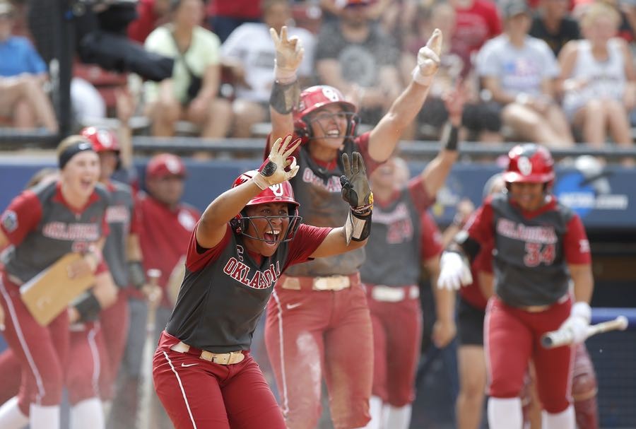 Oklahoma Sooners softball advances to finals vs. Florida with 42 win