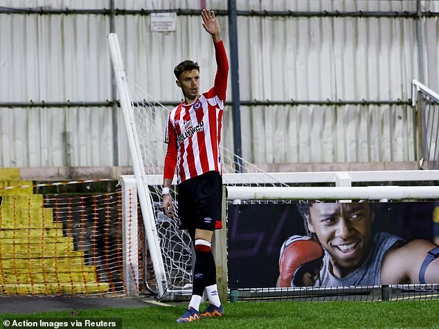 Romeo Beckham Makes Second Substitute Appearance For Brentford B Under ...