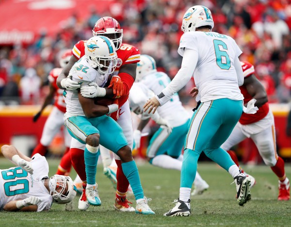 Dolphins Wrapped Up, Thrown Down In 29-13 Loss To Kansas City