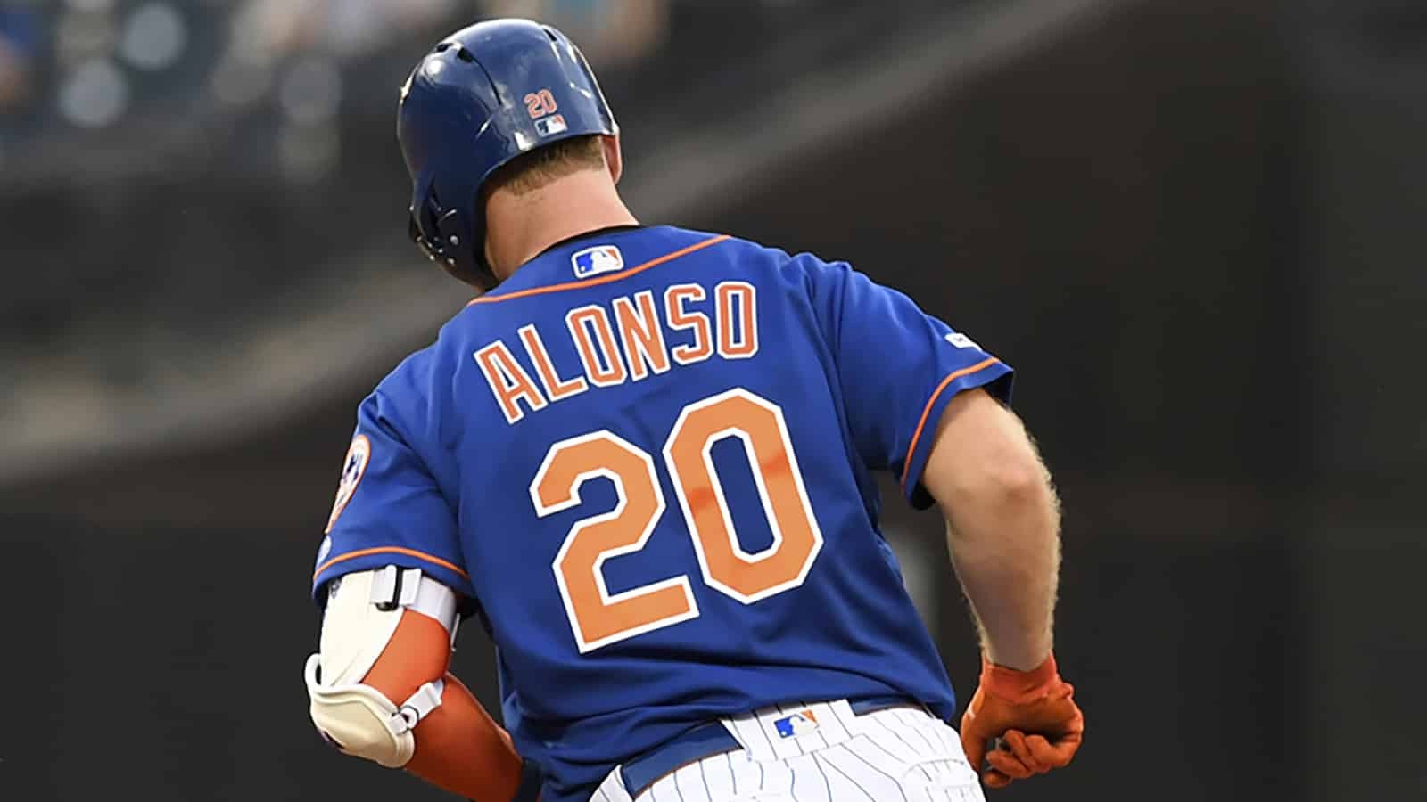 Pete Alonso's jersey retired at Plant High School 