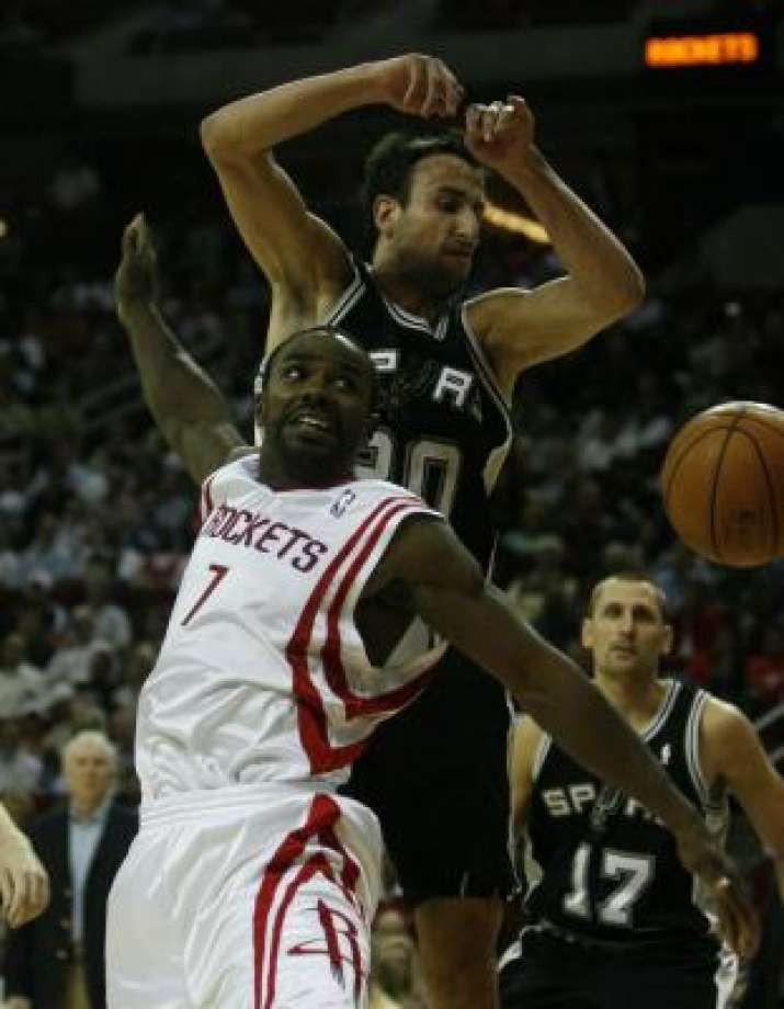 Former Rockets guard Mike James back with the team