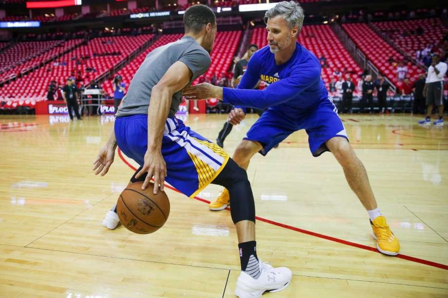 Warriors' Stephen Curry Out With Knee Injury Against Rockets