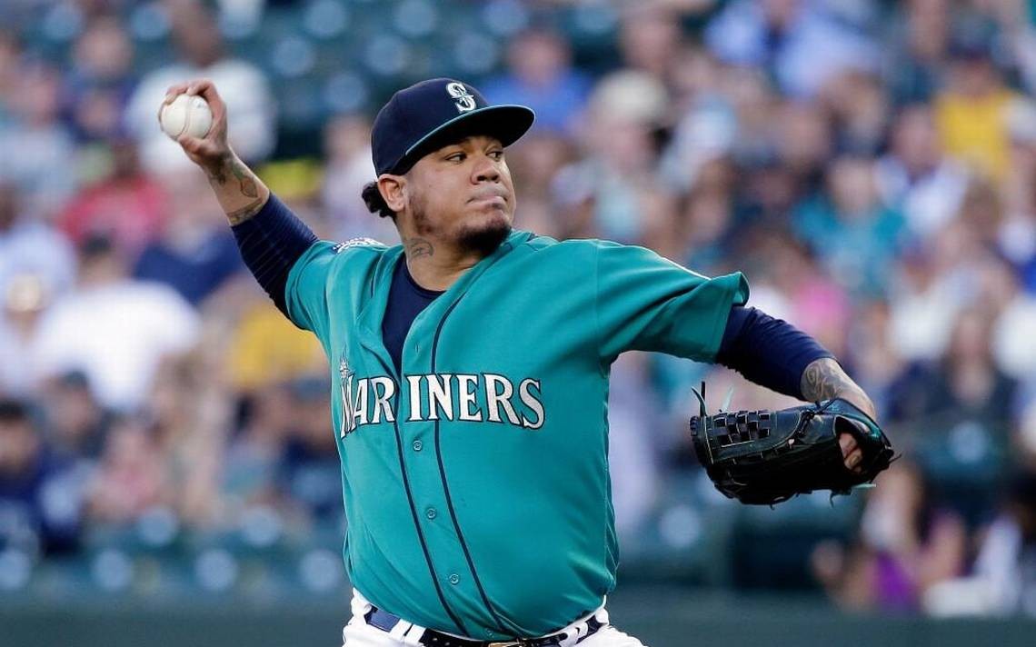 Mariners blow out Astros in Hernandez’s return to the mound