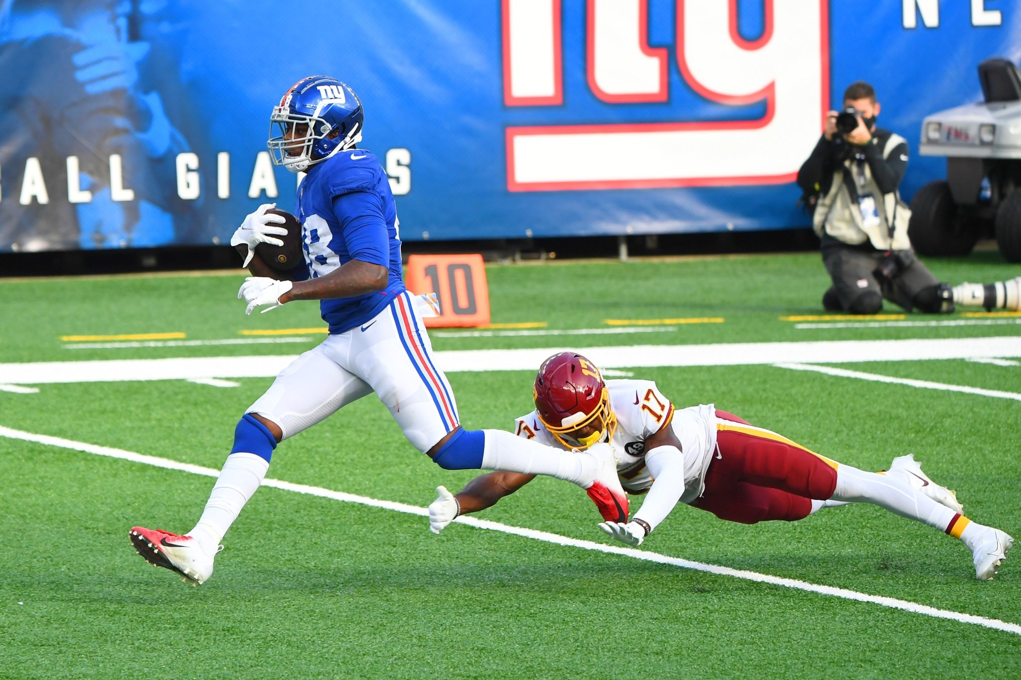 New York Giants news: Team places ILB Tae Crowder on IR