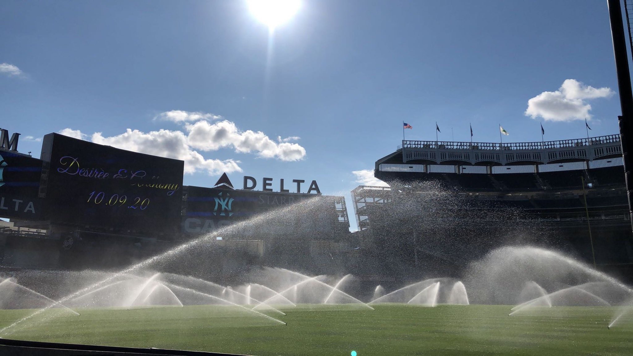 new-york-yankees-7-6-yankee-game-tonight-on-tv-and-weekend-news-roundup