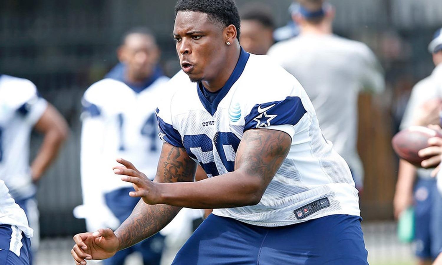 Steelers sign offensive tackle Jones, another XFL import