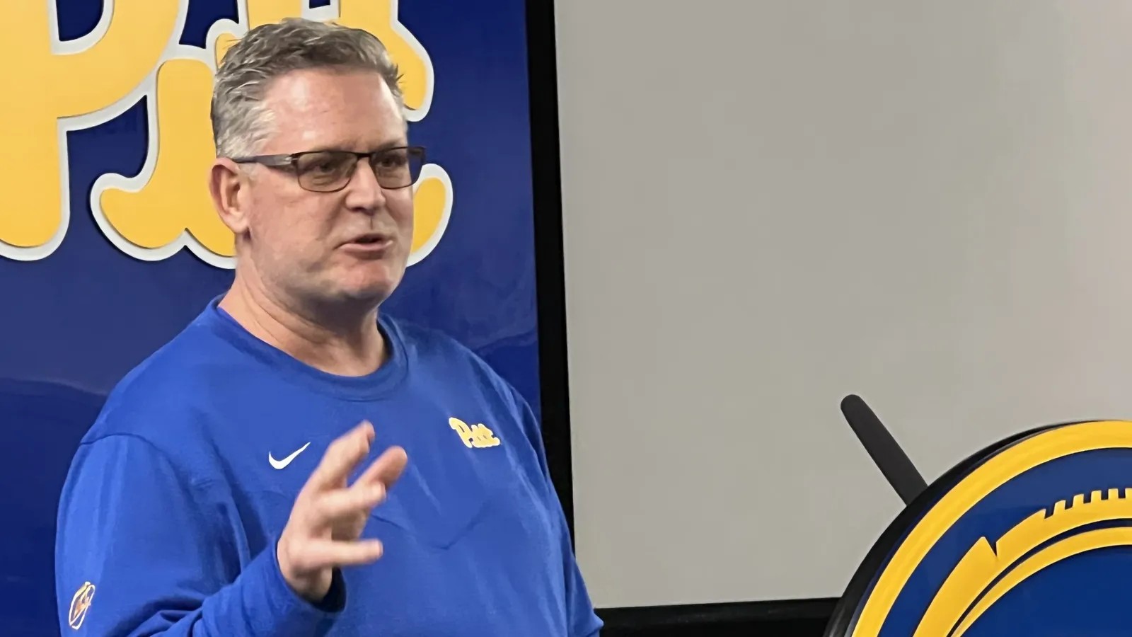 cignetti-s-commitment-to-pitt-s-run-game-helps-slovis