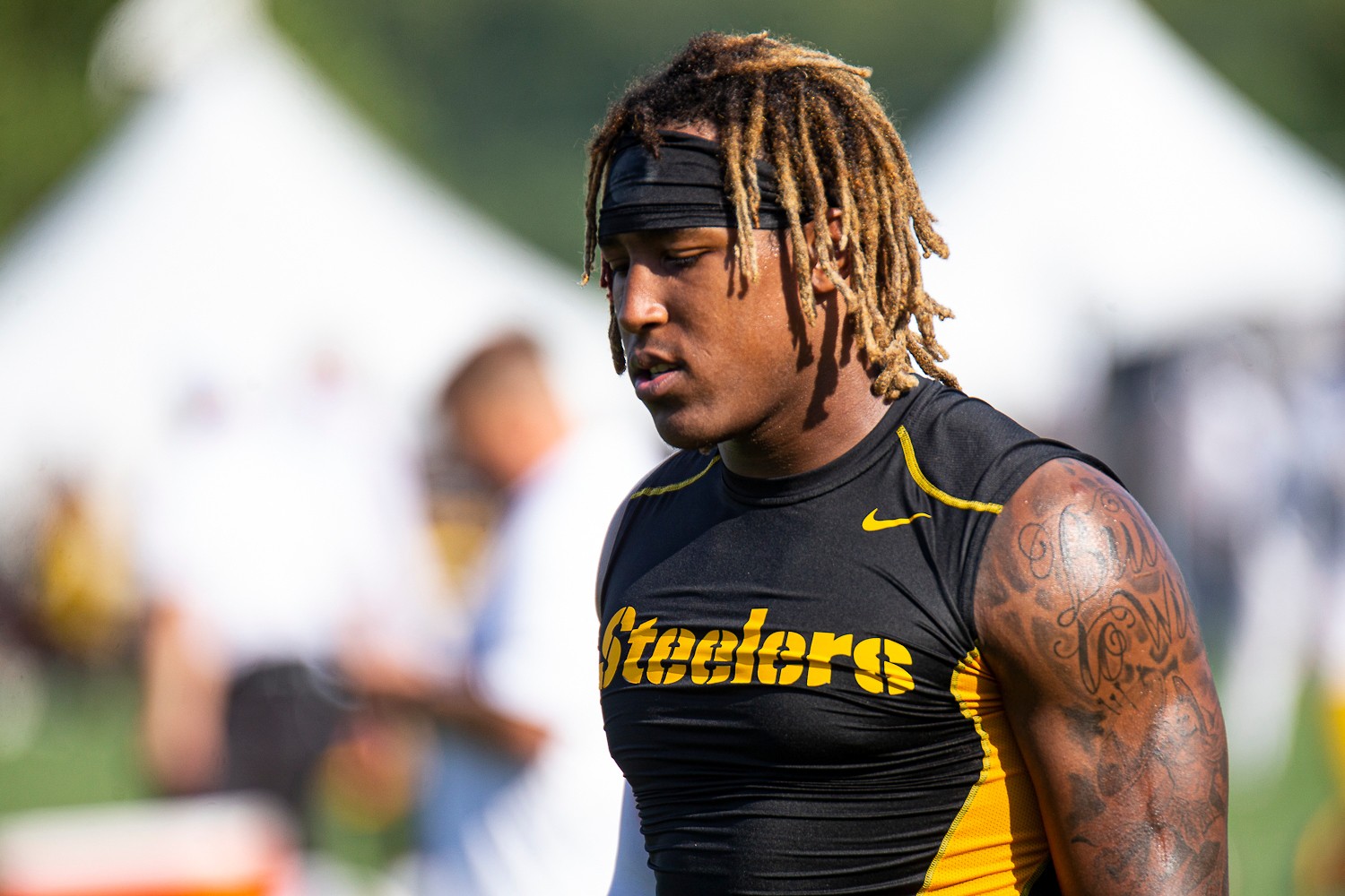 Benny Snell sidelined after knee surgery
