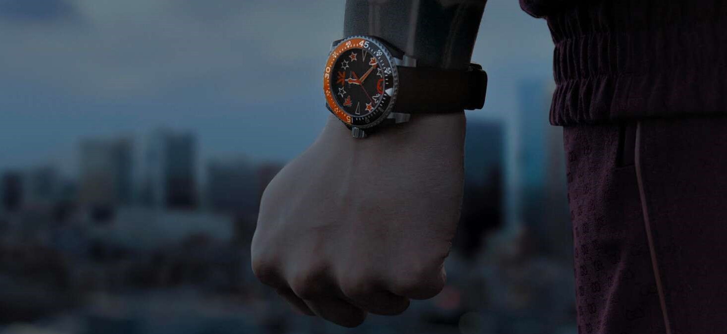 The focus of a new collaboration harnessing the spirit of gaming. @Gucci  launches a new #GucciTimepieces watch inspired by Fnatic's League of Legends  team. @Fnaticrekkleslol @selfmade_lol @bwipolol @lol_nemesis  @fnatic.hylissang @gucci @fnaticlol