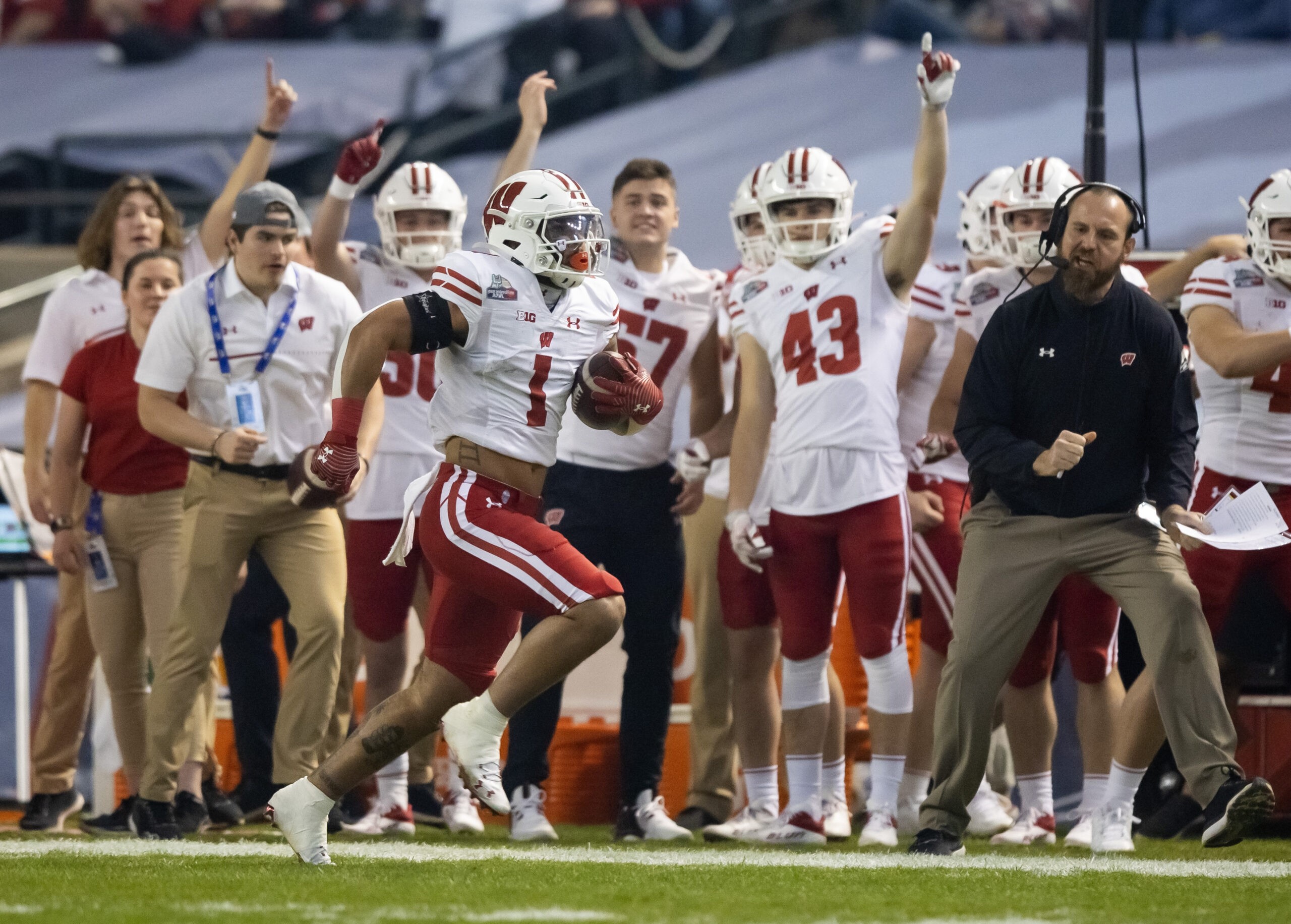 Wisconsin Football Predicting The Badgers 2024 Offensive Depth Chart