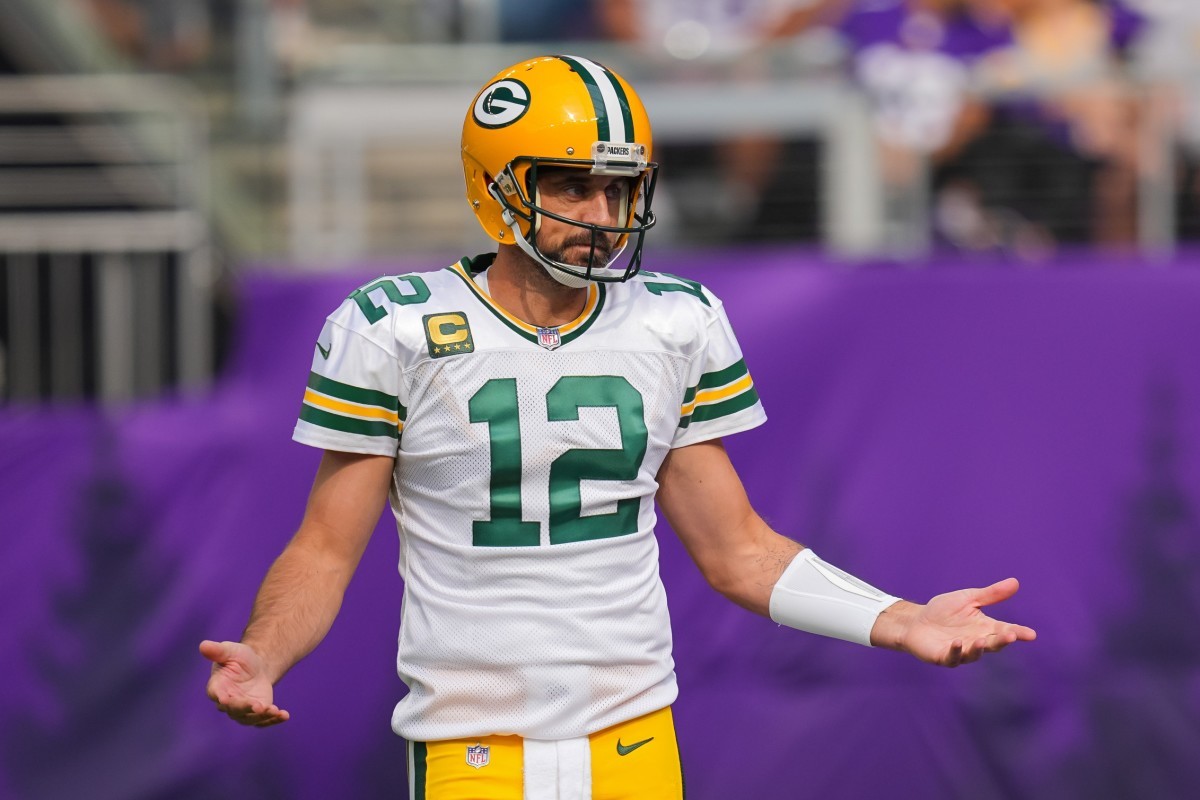 Cal in NFL Aaron Rodgers Struggles in SeasonOpening Loss Again