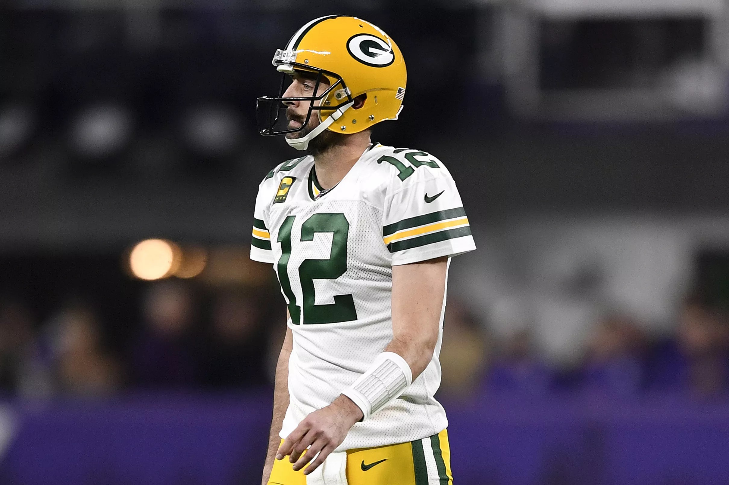 Packers open up 2020 salary cap space by adjusting Aaron Rodgers’ contract