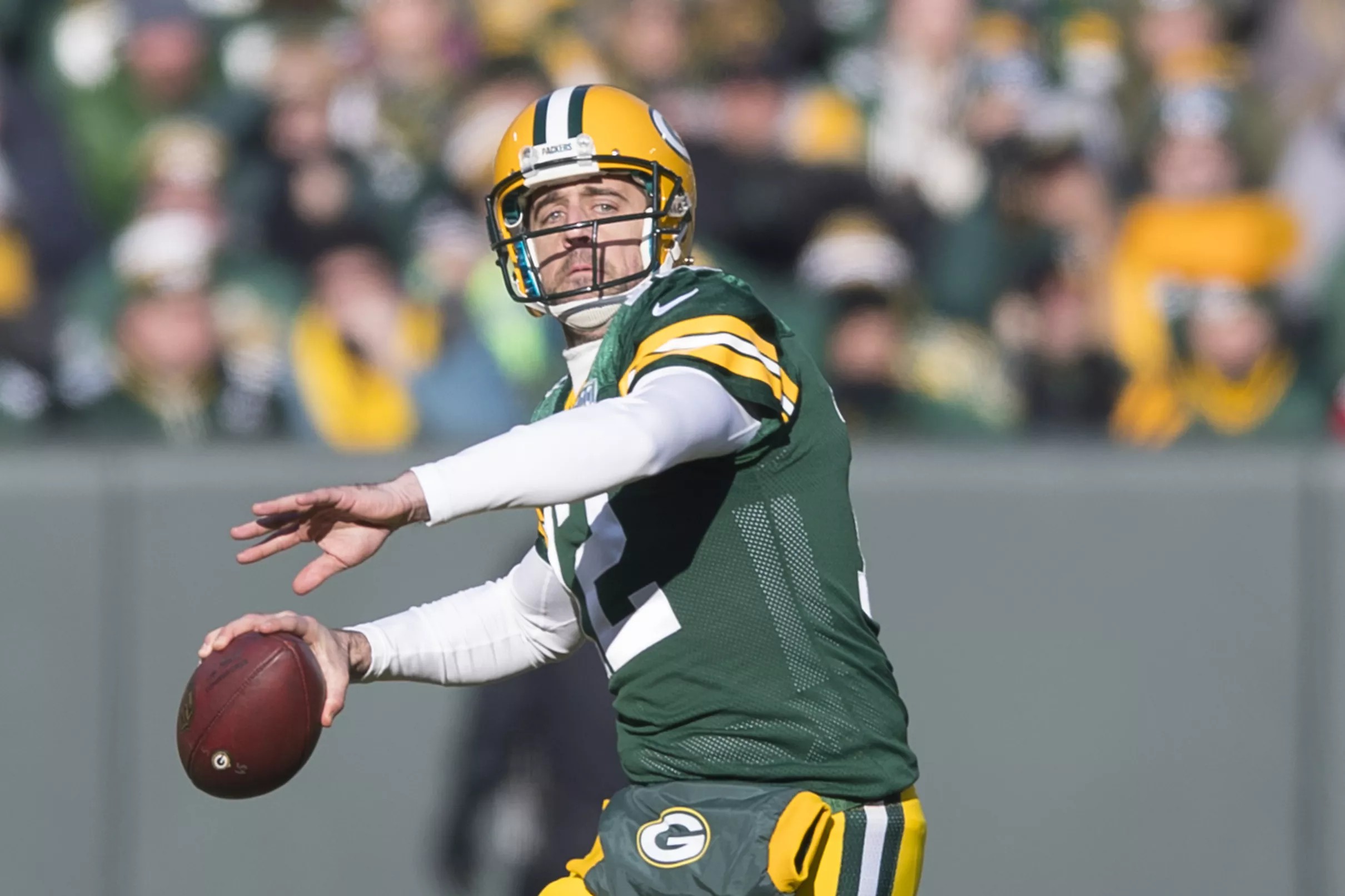Aaron Rodgers avoided interceptions on deep throws to an