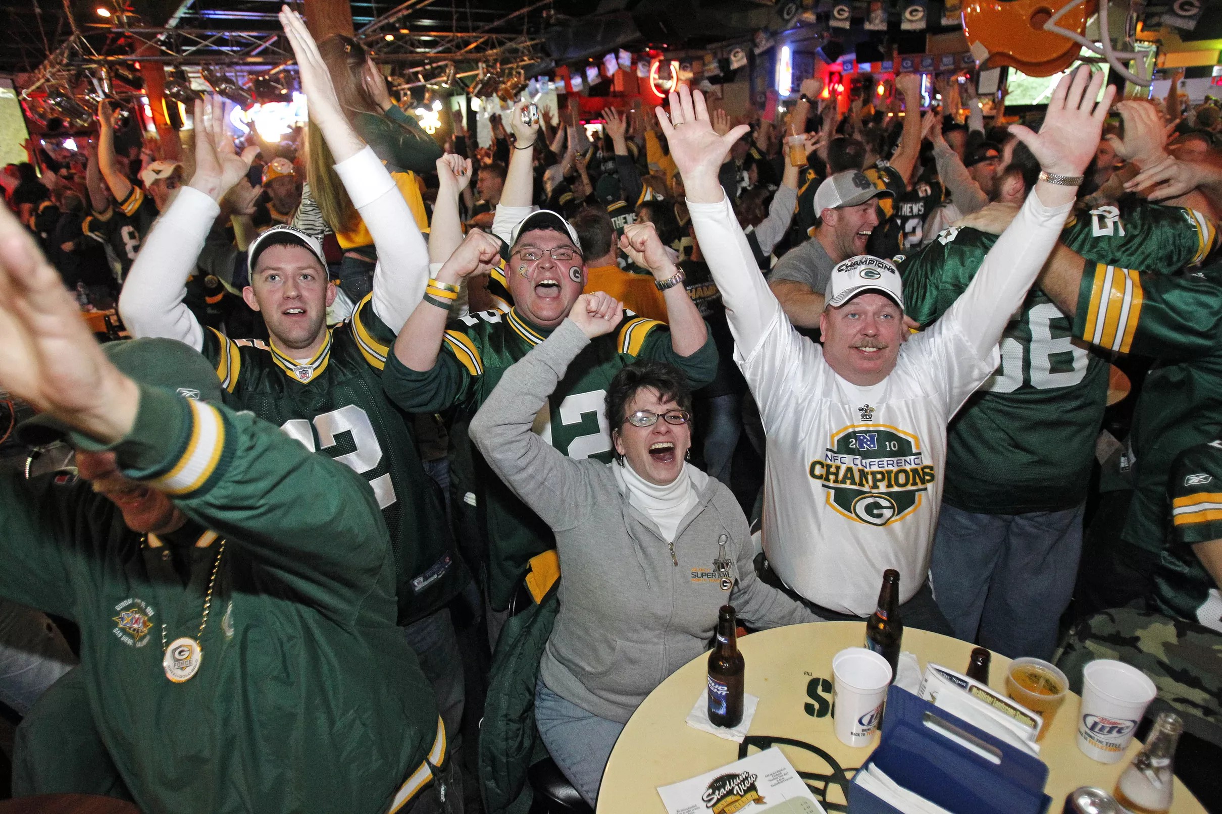 Why The Local Packers Bar Is The Best Place For A Green Bay Fan To Watch Super Bowl Lii