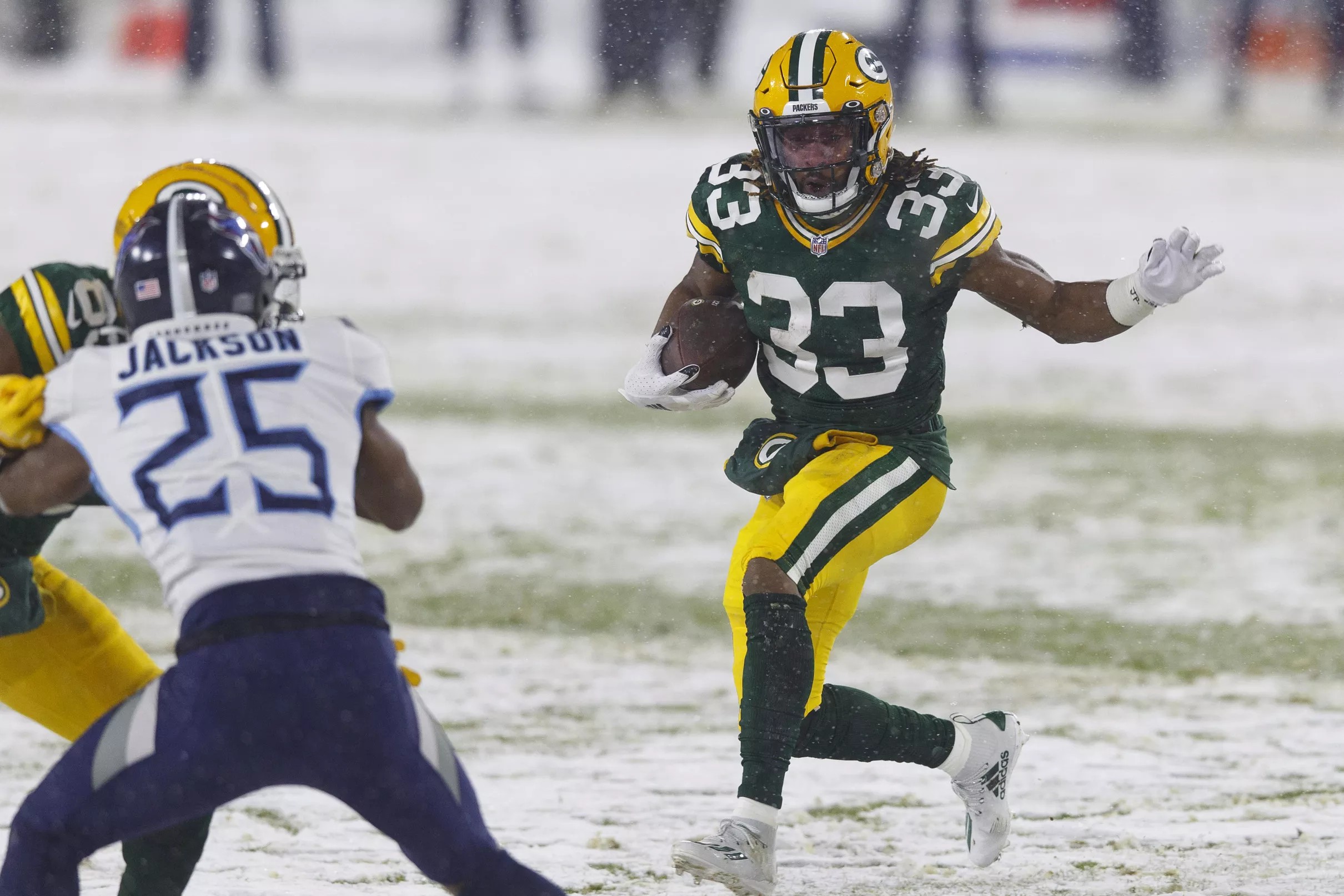 Packers RB Aaron Jones reaches 1,000 yards rushing for the second