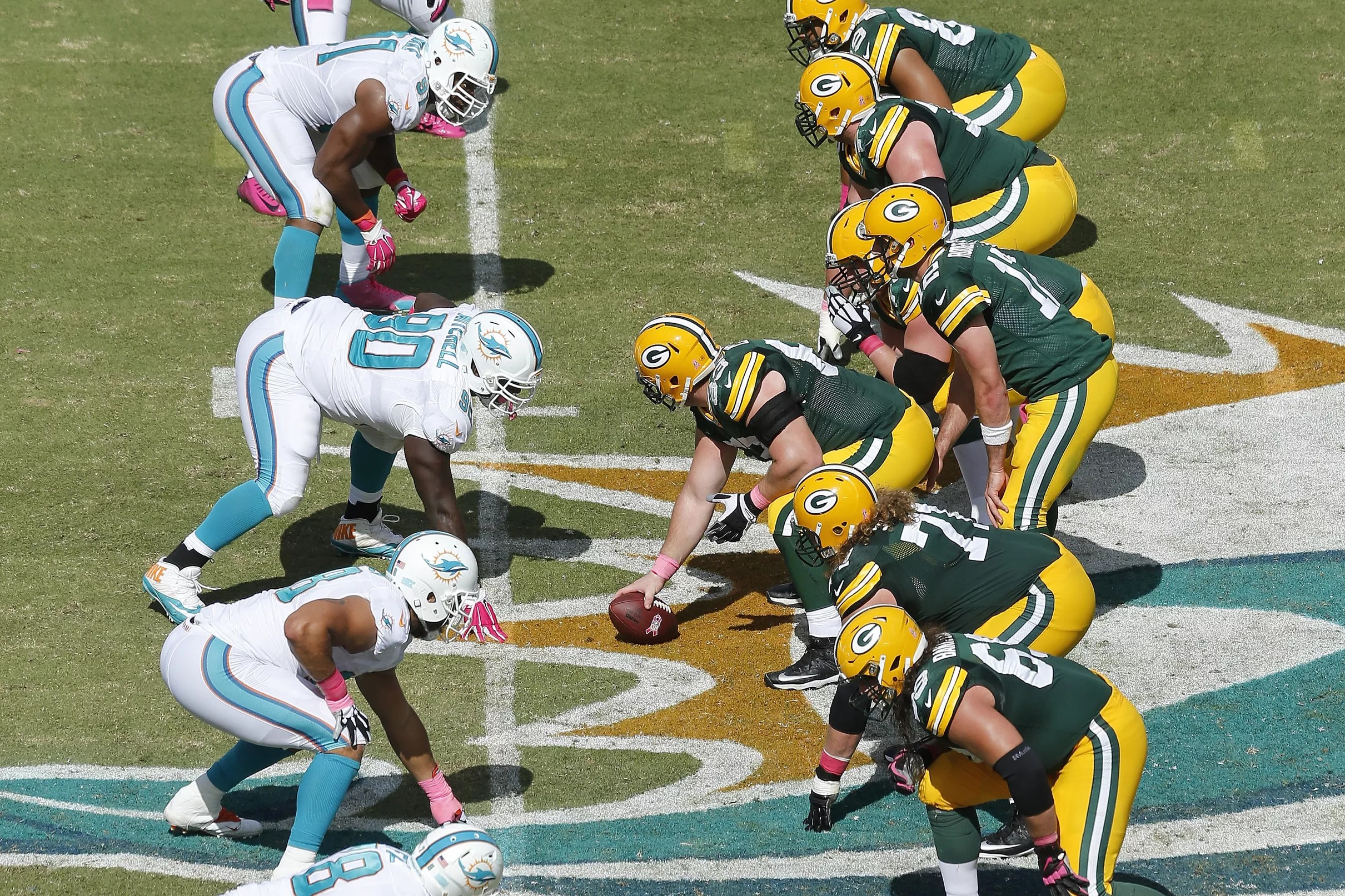 Packers-Dolphins Week 10 game flexed to 3:25 PM CT kickoff