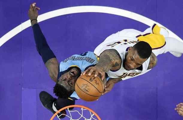 Lakers win, but it might be costly at NBA Draft