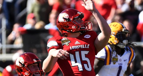 Blanton Creque Named Lou Groza Award Semifinalist