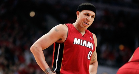 Mike Bibby or Mario Chalmers: Which Point Guard Should the Miami