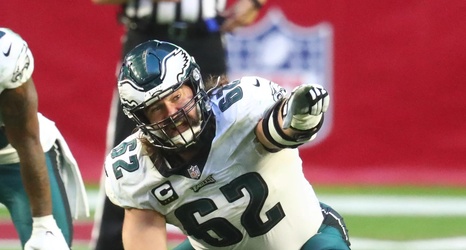 Jason Kelce injury: Eagles center leaves Jets game in pain