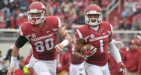 Who are Arkansas&#039; 10 best football players?