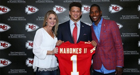 Chiefs QB Patrick Mahomes II's Father Proud of His Son's Gamble on Himself