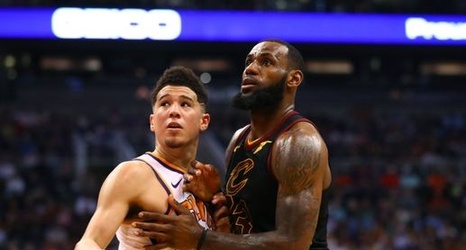 Phoenix Suns: Devin Booker should be the guy who retires LeBron James