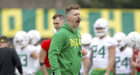 Oregon Ducks strength coach brings college football's most famous mustache  and 'Fourth Quarter' philosophy