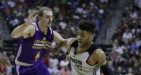 Lakers sign Alex Caruso to two-year deal on two-way contract