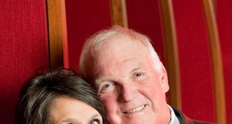 Phillies legendary manager Charlie Manuel ties the knot with