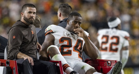 LeBron James Reacts To Nick Chubb's Injury In Browns-Steelers Game - BVM  Sports