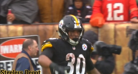 Steelers Rb James Conner Voted Fedex Ground Player Of The