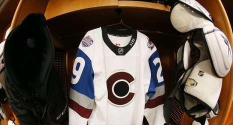 avalanche outdoor jersey