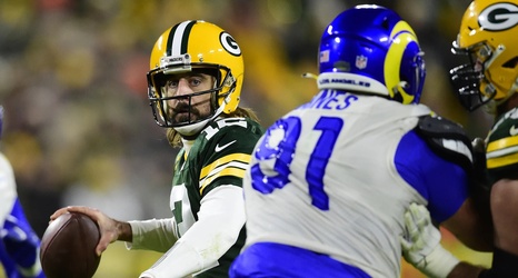 What time is the Packers game today? TV channel, streaming, more