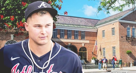 MANIFESTO - EVEN HARRY STYLES APPROVED: Joc Pederson's Pearl Necklace