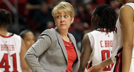 Curry hired as Alabama women's basketball coach