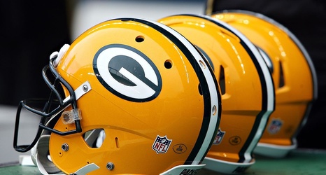 John Gordon, artist who helped design Packers' distinctive 'G' team logo,  dies at age 83