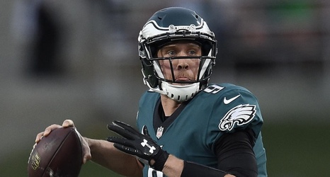 Eagles can secure No. 1 seed with Christmas win over Raiders