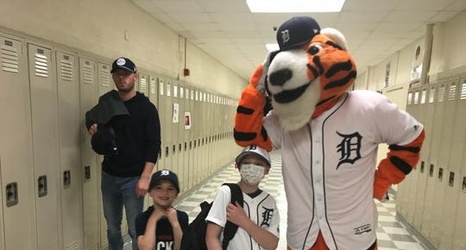 Detroit Tigers MLB Paws Large Plush Mascot
