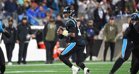 Bears to sign former Panthers QB PJ Walker