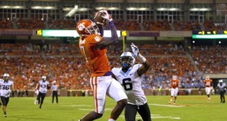 Clemsons Mike Williams Makes Ridiculous One Handed Catch