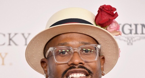 Von Miller attends the 144th running of the Kentucky Derby in classic Von  Miller style – The Denver Post