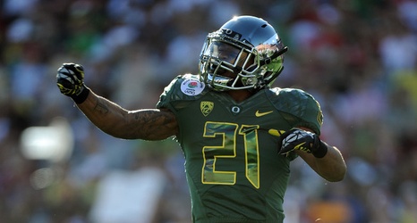 Oregon's Rose Bowl Helmets: When Flash Meets Function – The Hollywood  Reporter