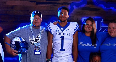 Jordan Watkins Commits To Kentucky