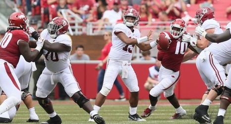 Alabama Qb Tua Tagovailoa Nearing Single Season Record For