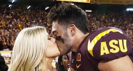 Mike Bercovici's girlfriend helps run routes