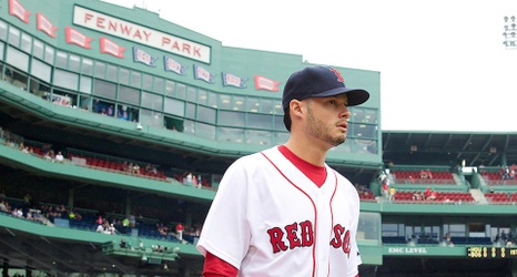 Joe Kelly dressed up as a fake baseball reporter at Red Sox camp