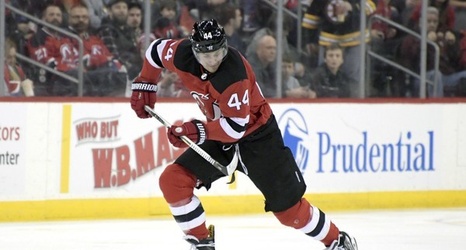 new jersey devils vs carolina hurricanes