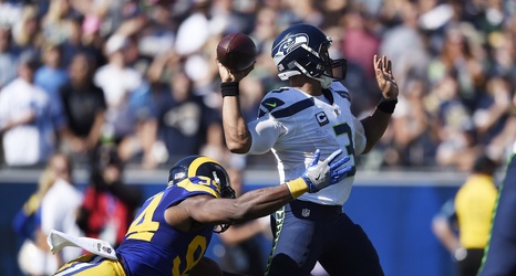 Seahawks GameCenter: Live Updates As Seattle Faces Huge NFC West Road ...